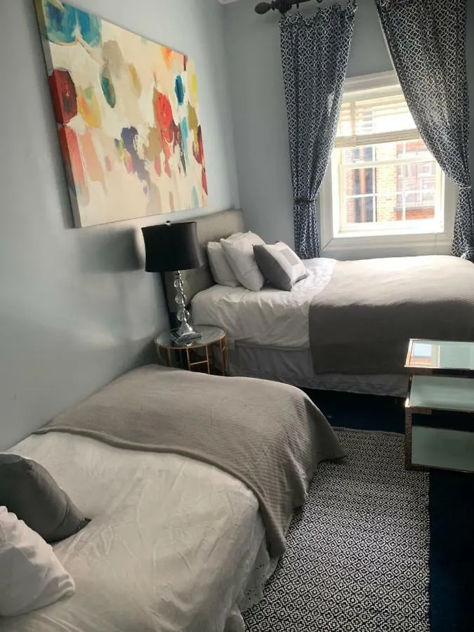 Townhouse 222 Villa New York 0*,  United States